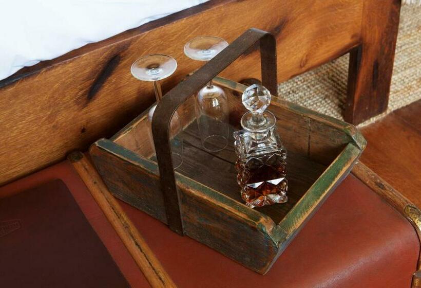 اتاق استاندارد, Killingworth Castle