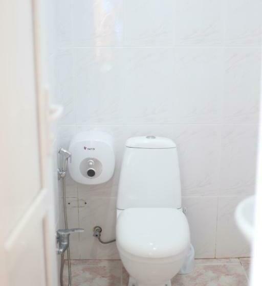 اتاق استاندارد یک نفره, Nikala