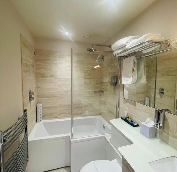 غرفة ديلوكس, Prom