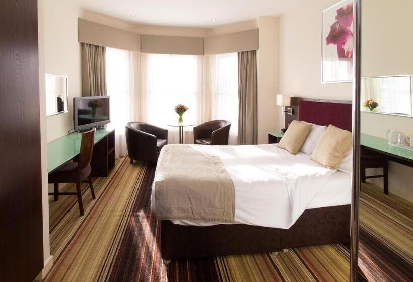 غرفة ديلوكس, Prom