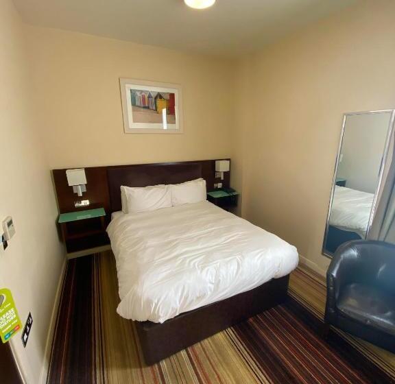 غرفة قياسية, Prom