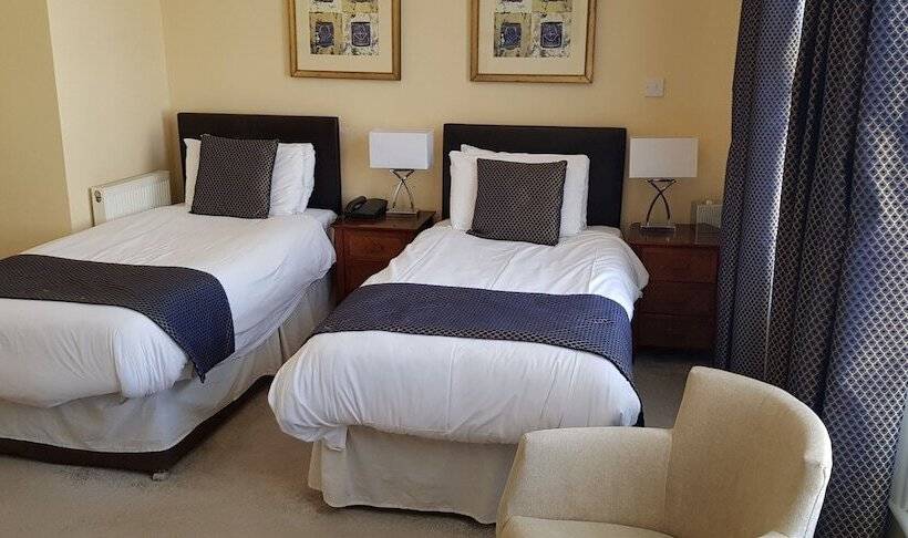 غرفة قياسية, Prom