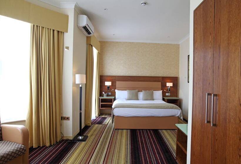 غرفة ديلوكس, Prom