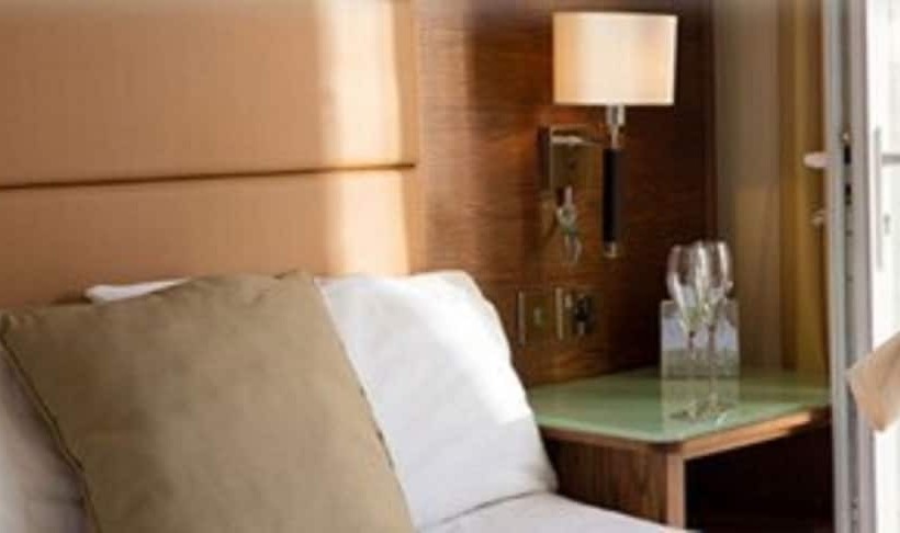 غرفة عائلية, Prom