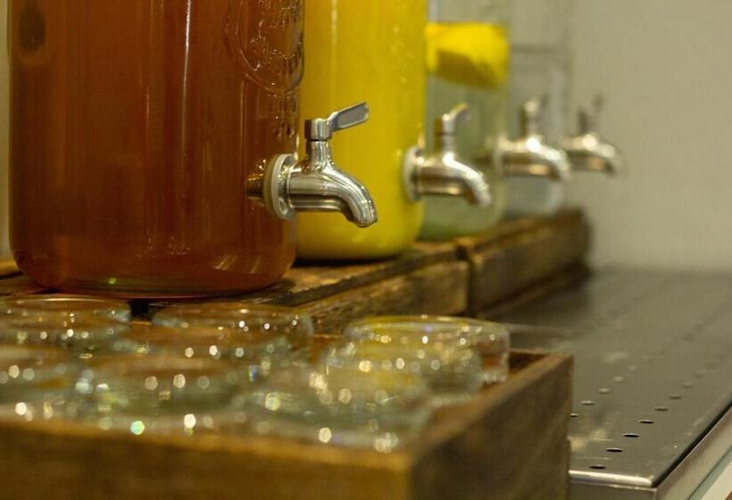 חדר סטנדרטי יחיד עם נוף לנהר, St George Hotel Rochester Chatham