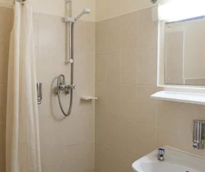 带河景的标准单人间, St George Hotel Rochester Chatham