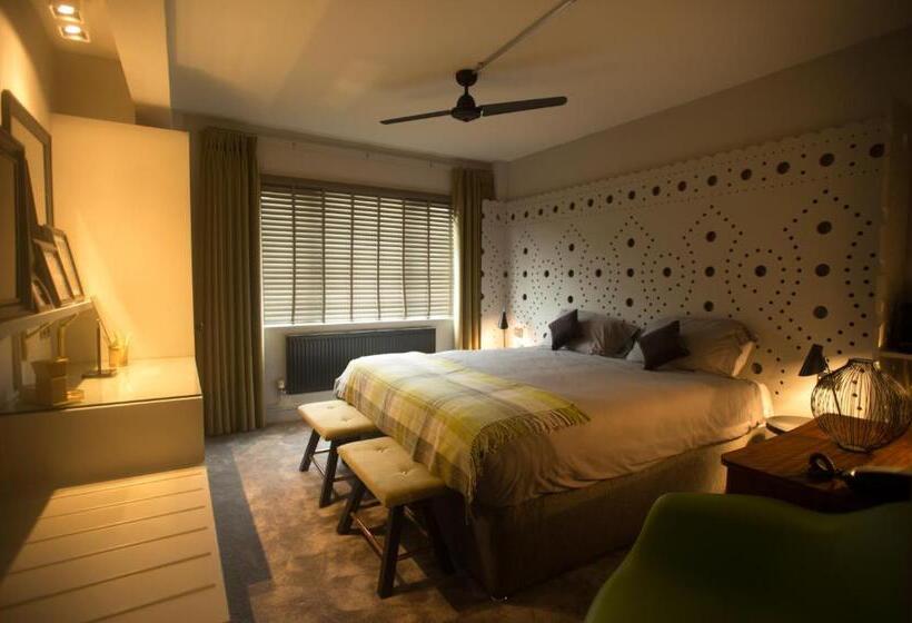 Номер Superior Вид на Реку, St George Hotel Rochester Chatham