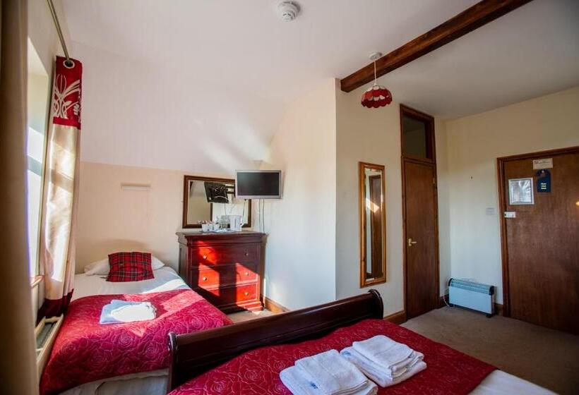 スーペリアールーム, The Beacon & Railway