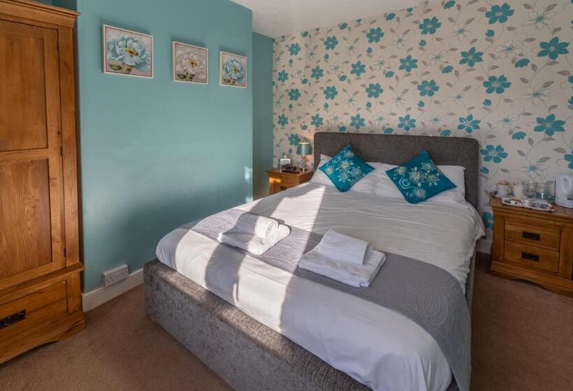 エコノミールーム, The Beacon & Railway