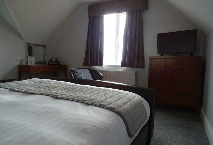 سوییت جونیور, The Beeches Hotel & Leisure Club