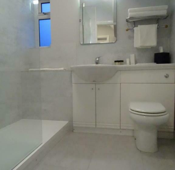 小型套房, The Beeches Hotel & Leisure Club