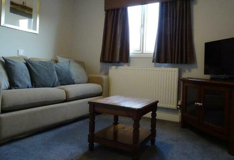 סוויטת ג'וניור, The Beeches Hotel & Leisure Club