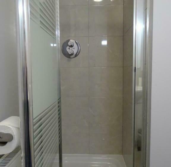 标准间, The Beeches Hotel & Leisure Club