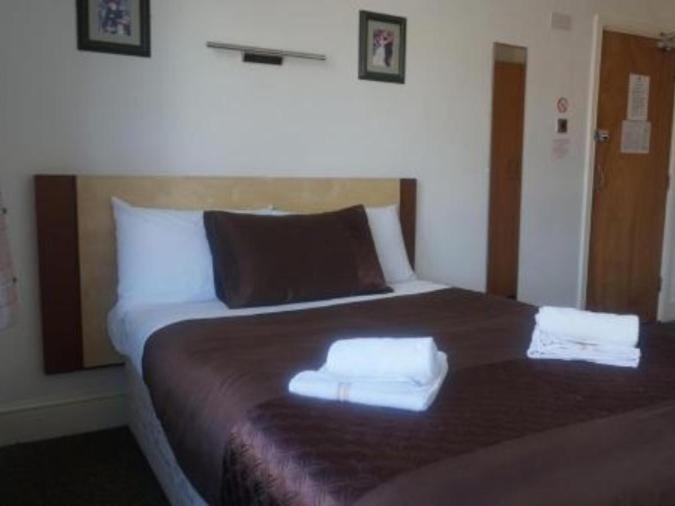 Номер Стандарт, The Cotswold