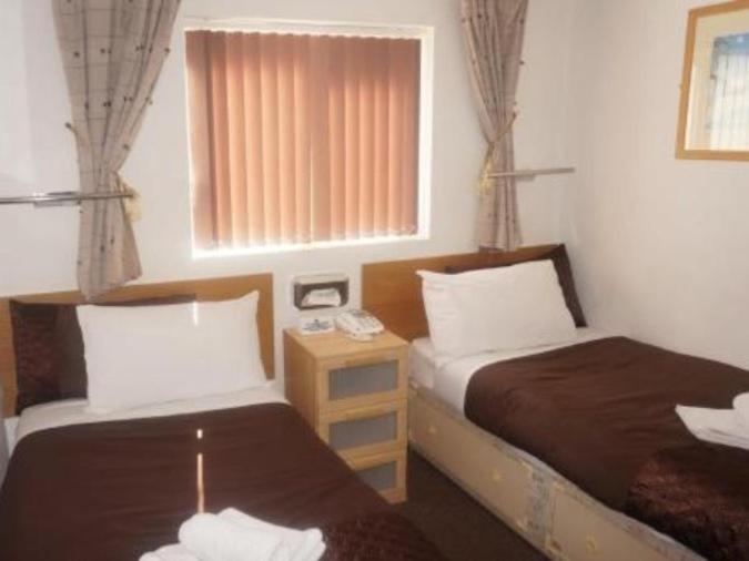 Номер Стандарт, The Cotswold