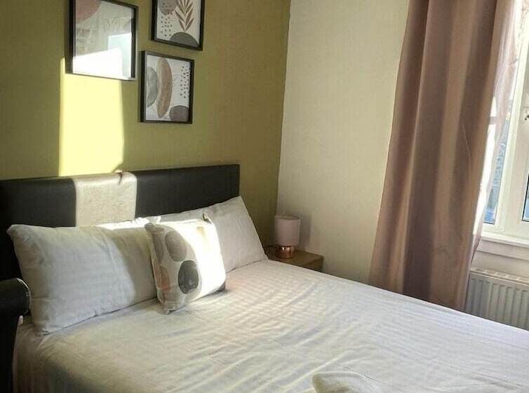 חדר סטנדרט, The Davron