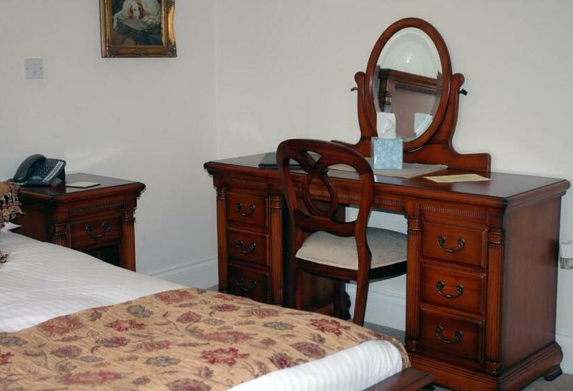 חדר סטנדרט, The Down Inn