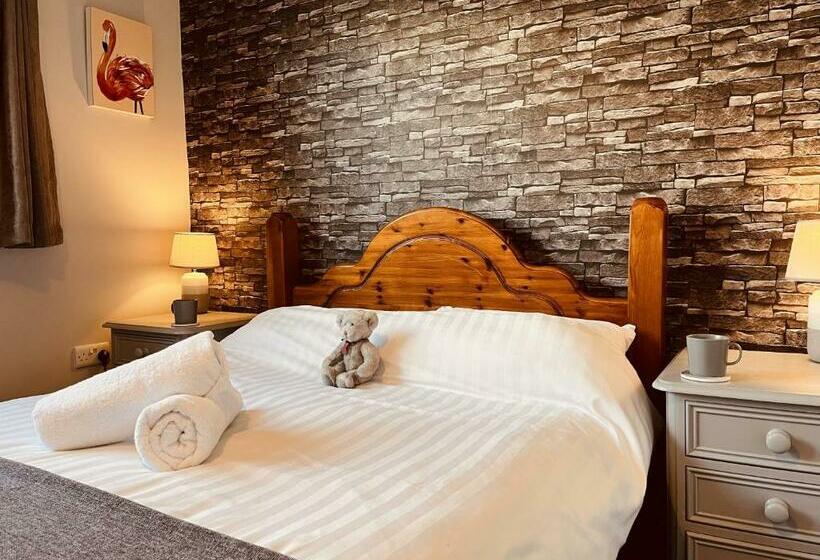 Номер Стандарт, The Lake View