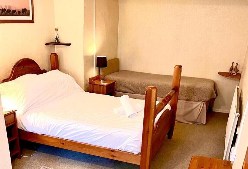 Трехместный Номер Классика, The Lake View