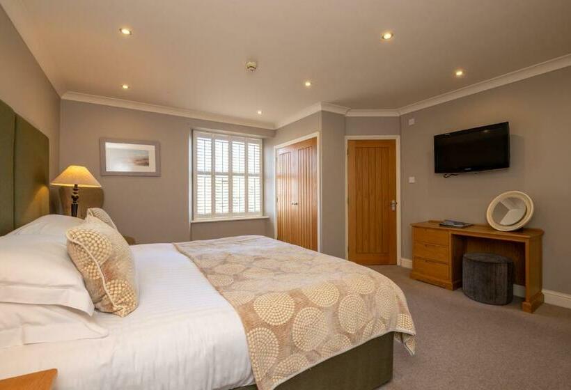 غرفة سوبيريور سرير كينج, The Lodge