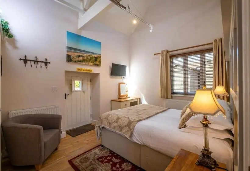Superior Interior Room, The Lodge