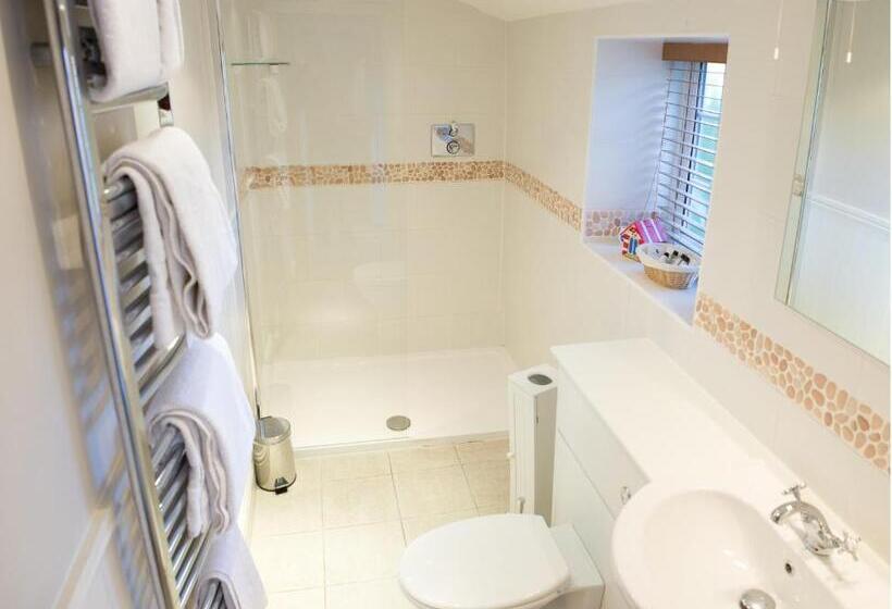 غرفة سوبيريور, The Lodge