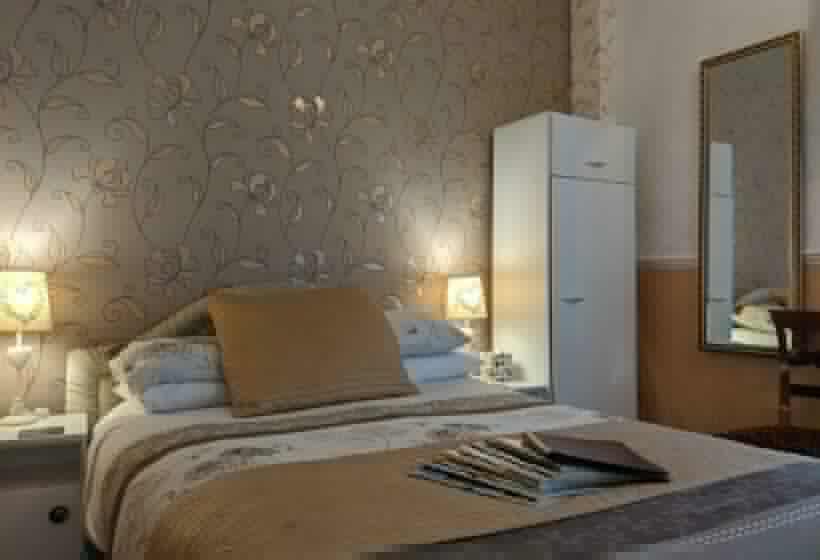 ファミリールーム, The New Guilderoy