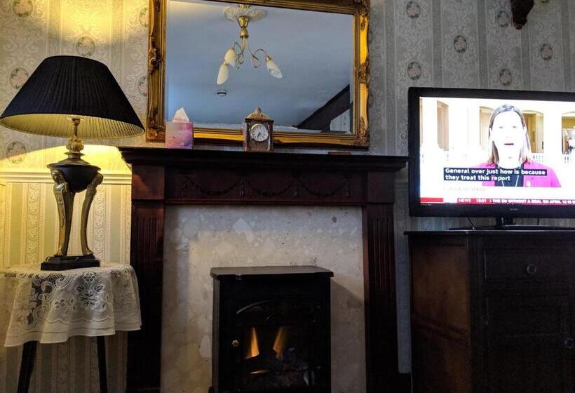 スイート, The New Guilderoy