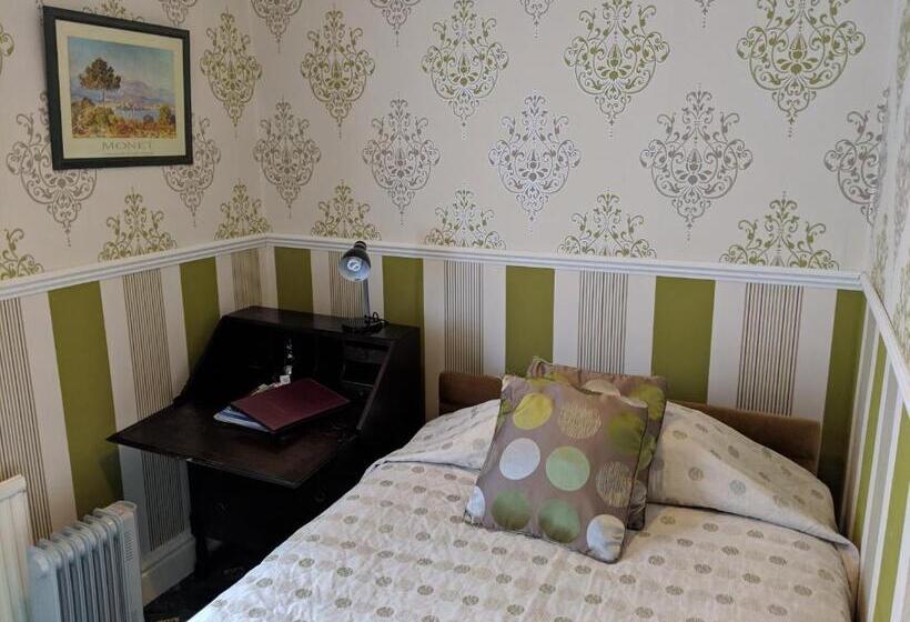 スタンダードシングルルーム, The New Guilderoy