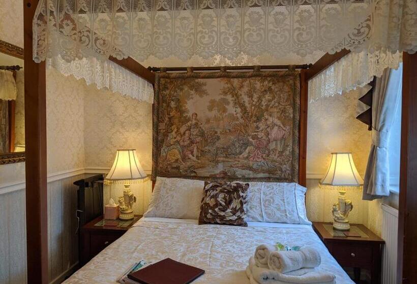 スタンダードルーム, The New Guilderoy