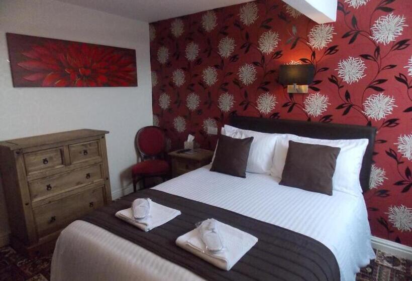 חדר פרמיום, The Trafford