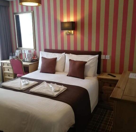 חדר פרמיום, The Trafford