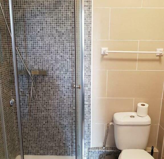 Номер Стандарт, Waterfront