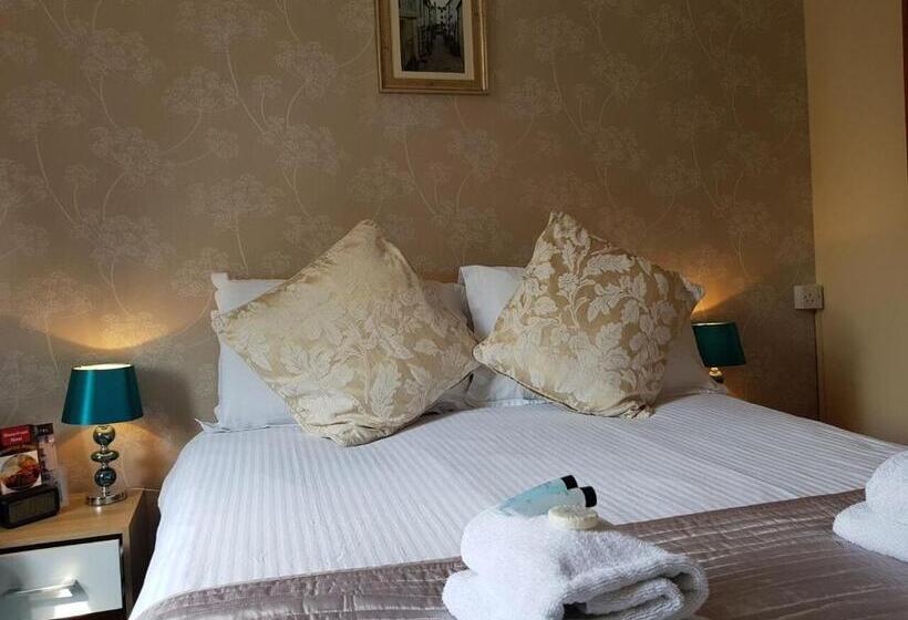 Номер Стандарт, Waterfront