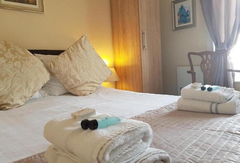 Номер Стандарт, Waterfront