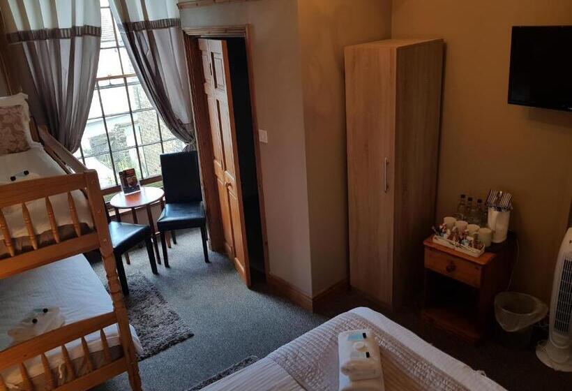 Четырехместный Номер Стандарт, Waterfront