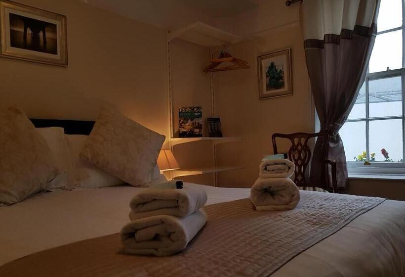 Номер Стандарт, Waterfront