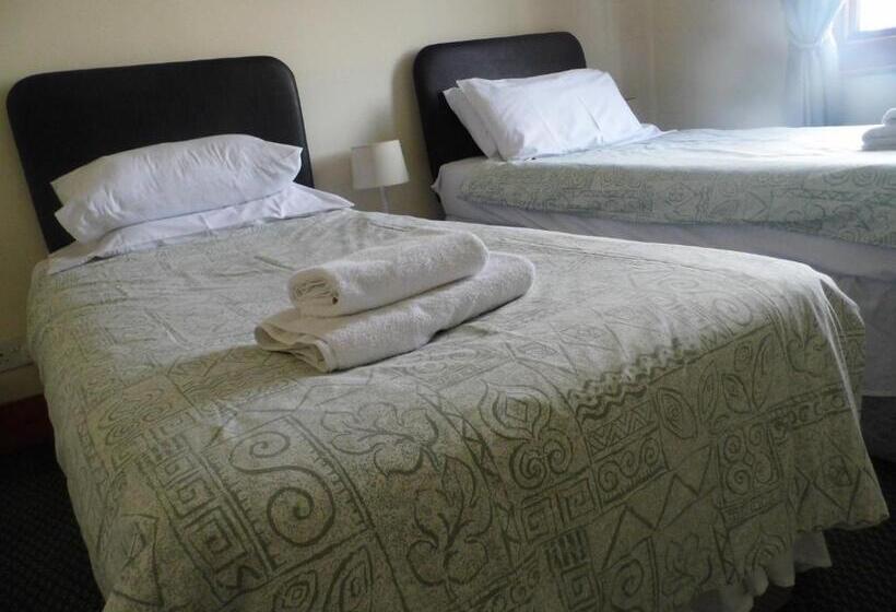 Номер Стандарт, Waterfront