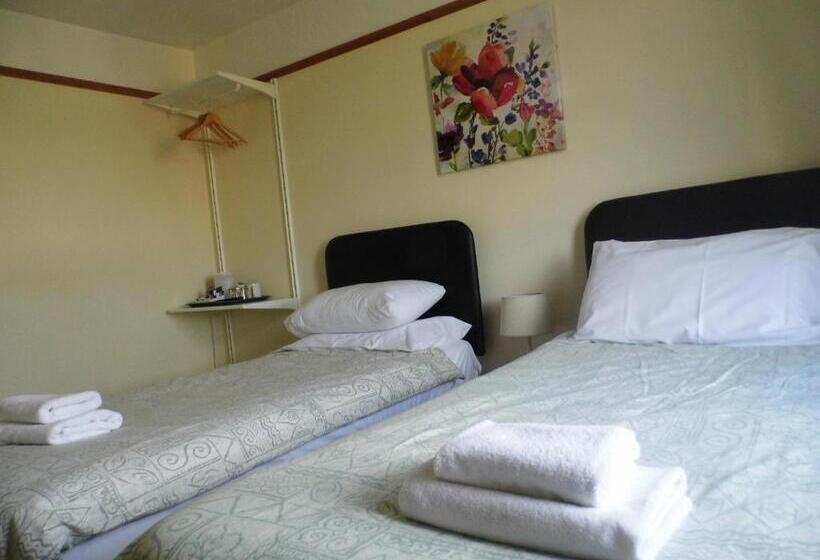 Номер Стандарт, Waterfront