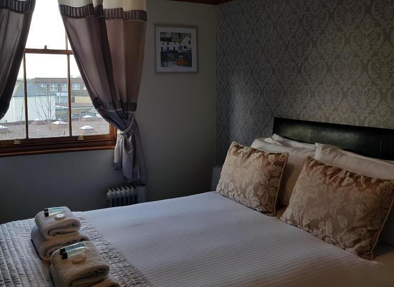 Номер Стандарт, Waterfront