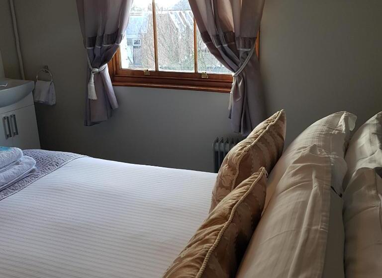 Номер Стандарт, Waterfront