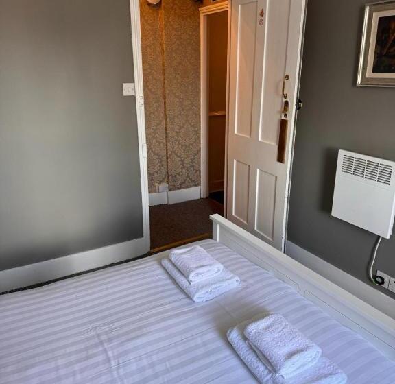 Номер Стандарт, Waterfront