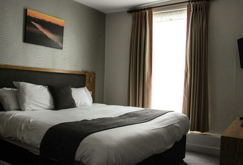 ファミリールーム, Ye Olde Griffin