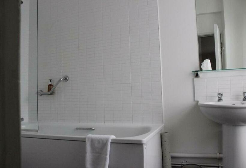 スタンダードルーム, Ye Olde Griffin