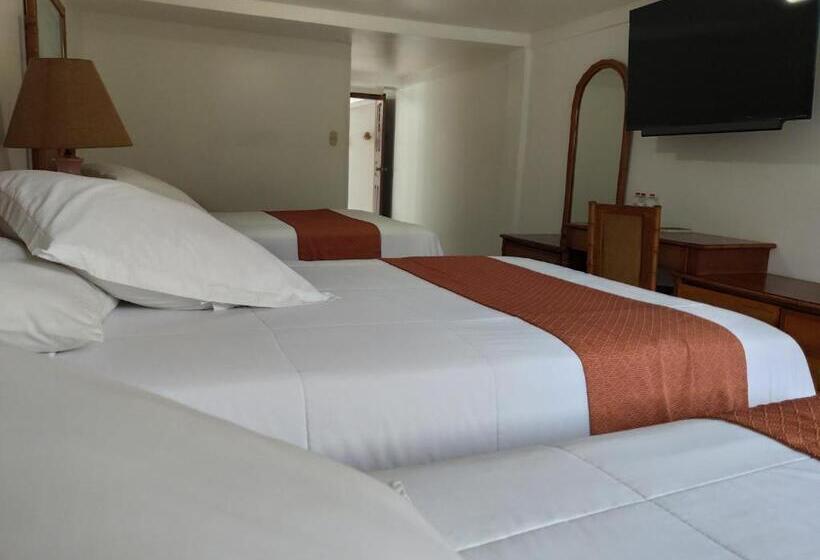 اتاق استاندارد سه نفره, Zaracay