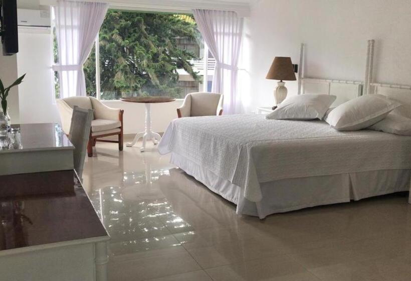 سوییت لوکس, Zaracay