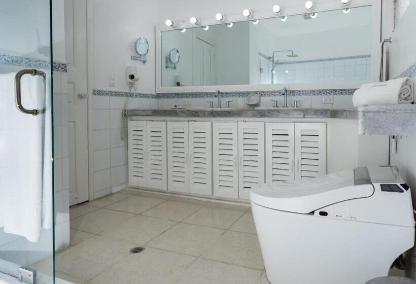 سوییت لوکس, Zaracay