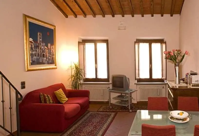 اتاق دوبلکس, La Corte Del Re