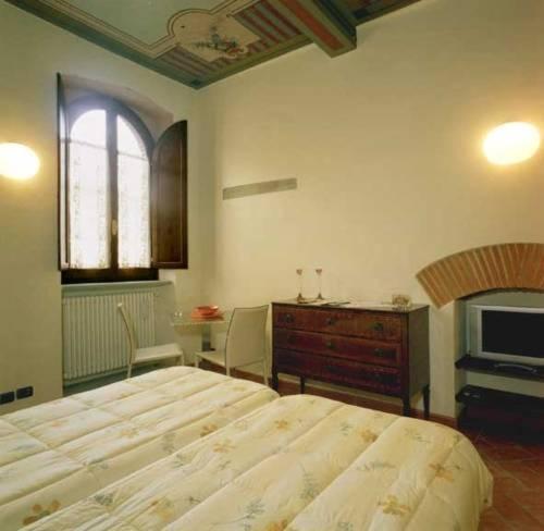 سوییت لوکس, La Corte Del Re