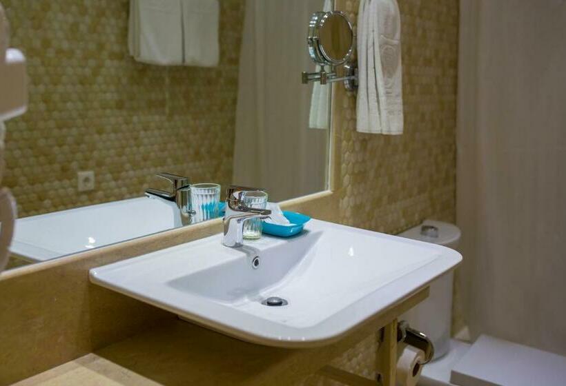 اتاق استاندارد یک نفره, Legends Tskaltubo Spa Resort